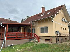 Eladó ház Kápolnásnyék