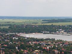 Eladó földterület Kápolnásnyék