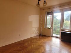 Eladó lakás Pécs, Meszes