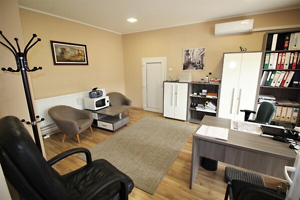 Eladó ipari Nagykálló, Központ