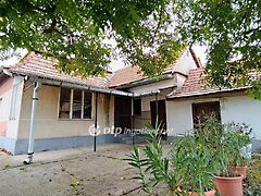 Eladó ház Jászfényszaru