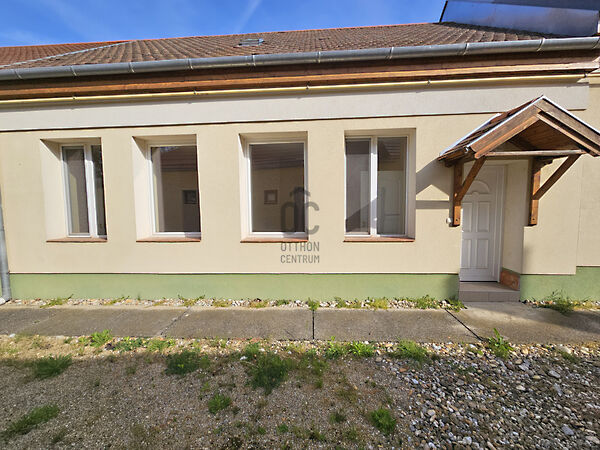 Eladó ház Gyöngyösfalu