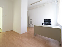 Kiadó iroda Komló, Belváros