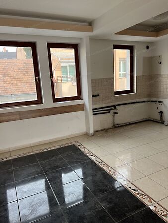 Eladó lakás Zalaegerszeg