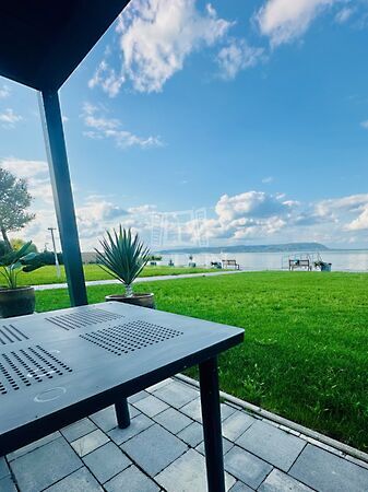 Eladó lakás Balatonmáriafürdő