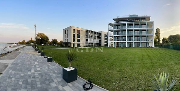 Eladó lakás Balatonmáriafürdő