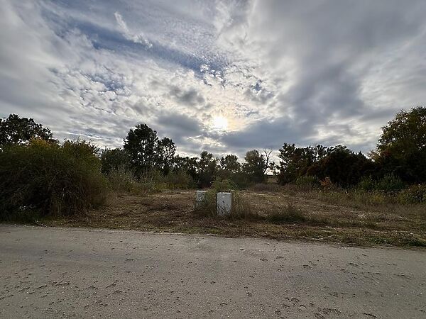 Eladó földterület Pilisborosjenő