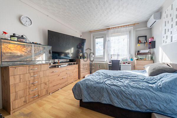 Eladó lakás Pétfürdő