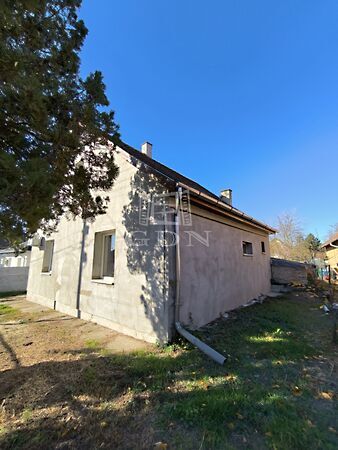 Eladó ház Erdőkertes