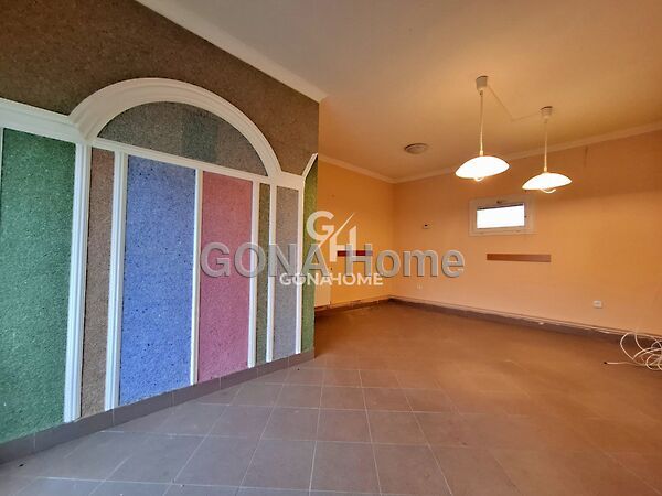 Eladó üzleti Várpalota