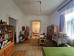 Eladó ház Kunhegyes