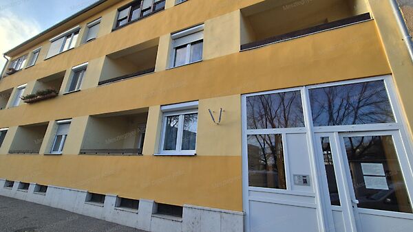 Eladó lakás Sopron