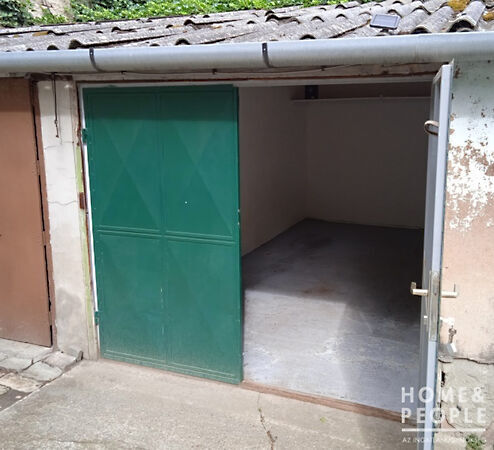 Eladó garázs Szeged