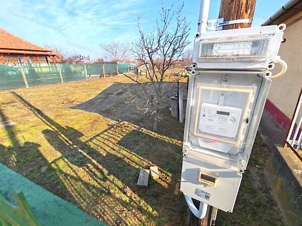 Eladó földterület Heves