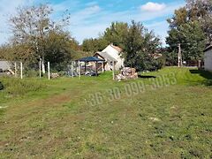 Eladó földterület Dunasziget