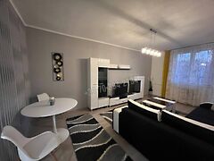 Eladó lakás Oroszlány