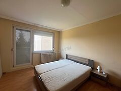 Eladó lakás Oroszlány