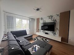 Eladó lakás Oroszlány