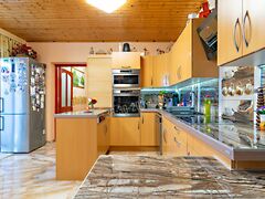 Eladó ház Károlyháza