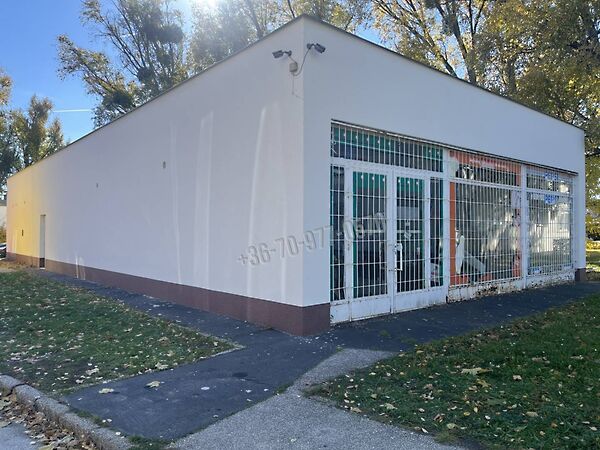 Eladó üzleti Tatabánya