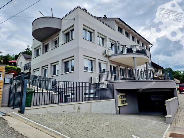 Eladó ház Balatonboglár