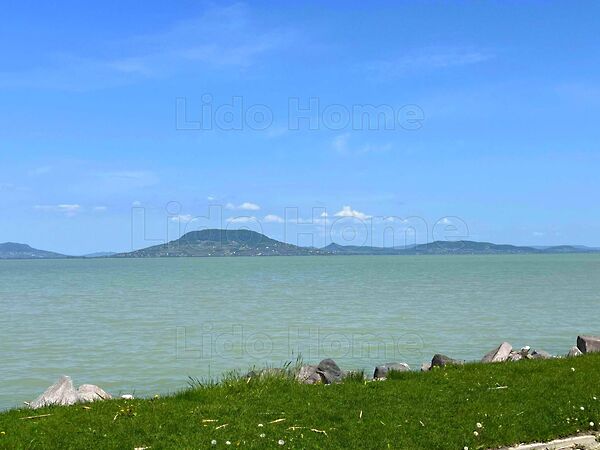 Eladó ház Balatonfenyves