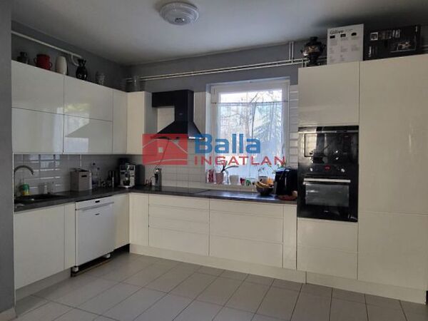 Eladó ház Erdőkertes