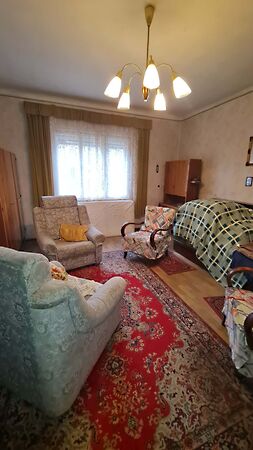 Eladó ház Budapest, III. kerület, Békásmegyer