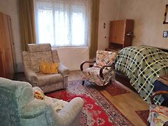 Eladó ház Budapest, III. kerület, Békásmegyer