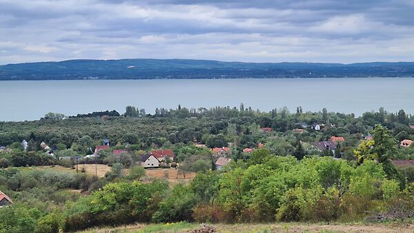 Eladó földterület Balatonszepezd