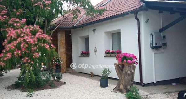 Eladó ház Sárszentmihály