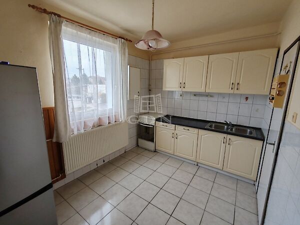 Eladó lakás Veszprém