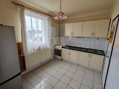 Eladó lakás Veszprém