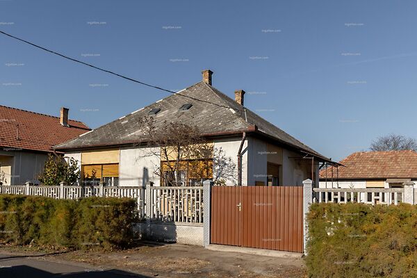 Eladó ház Nagykáta