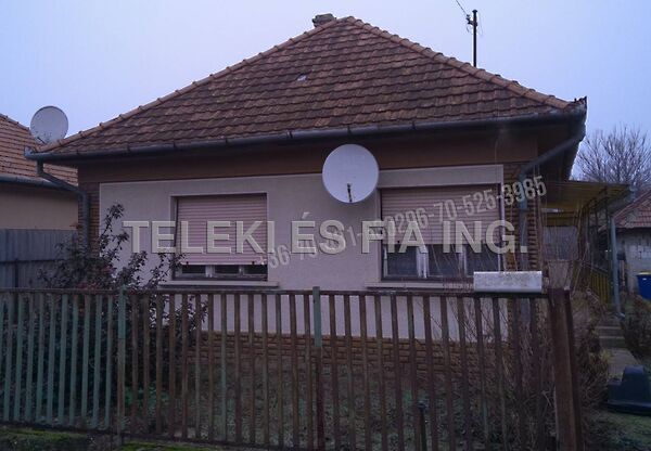Eladó ház Mikebuda