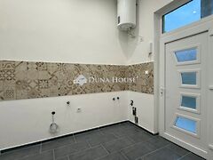 Eladó lakás Budapest, XV. kerület