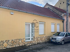 Eladó ház Pécs, Belváros