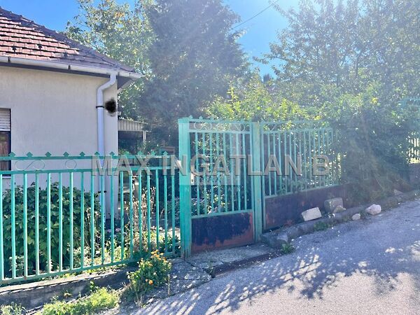 Eladó földterület Budaörs