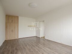 Eladó lakás Tököl