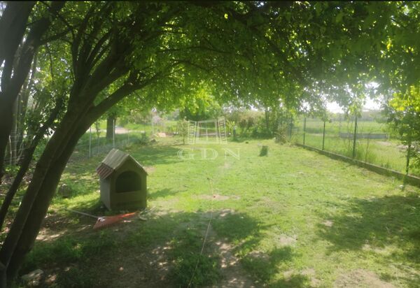 Eladó földterület Szigetújfalu