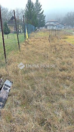 Eladó földterület Dorog