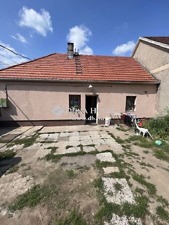 Eladó ház Veszprém