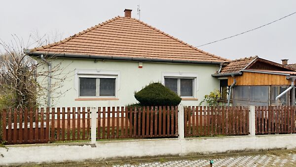Eladó ház Táborfalva