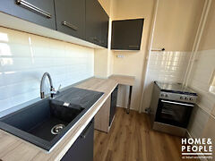 Eladó lakás Szeged, Makkosház