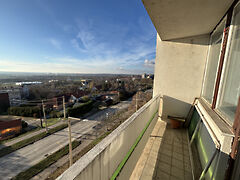 Eladó lakás Várpalota