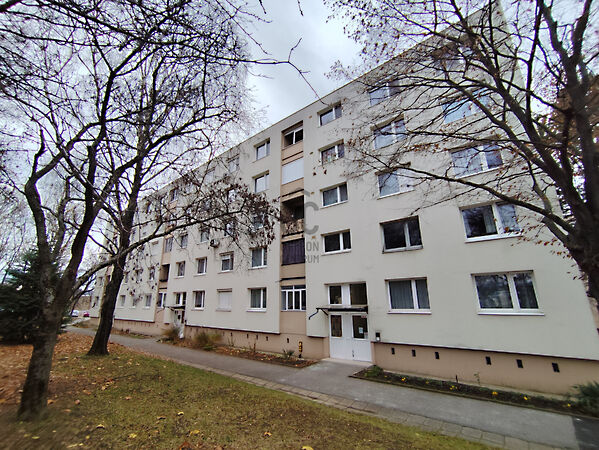 Eladó lakás Veszprém, Egyetemváros