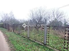 Eladó nyaraló Vértesszőlős