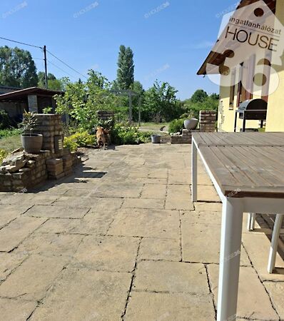 Eladó ház Kecskemét