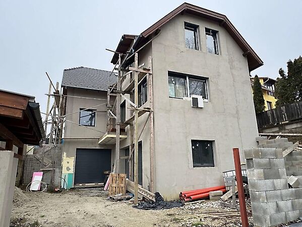 Eladó ipari Budakalász