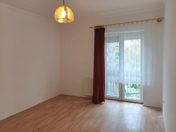 Eladó lakás Oroszlány